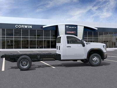 2025 GMC Sierra 3500 HD Chassis Cab Pro
