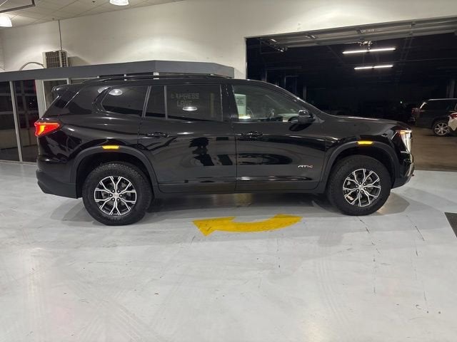 2024 GMC Acadia AT4