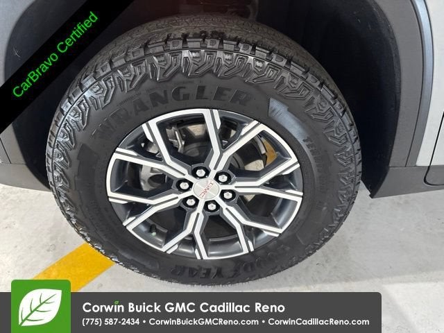 2025 GMC Acadia AT4
