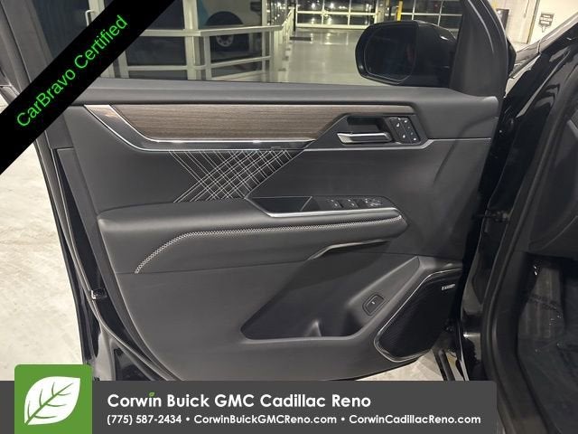 2024 GMC Acadia Denali