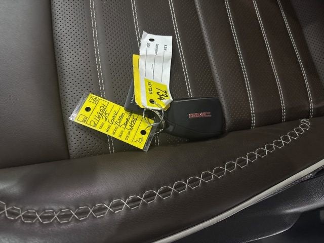 2025 GMC Yukon Denali Ultimate