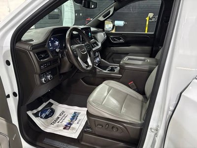 2023 GMC Yukon XL SLT