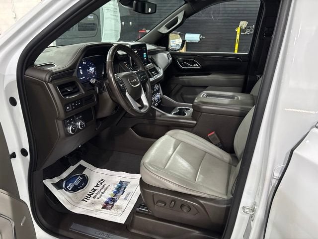 2023 GMC Yukon XL SLT