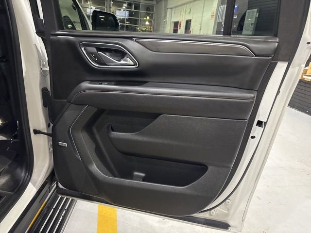 2023 GMC Yukon XL AT4