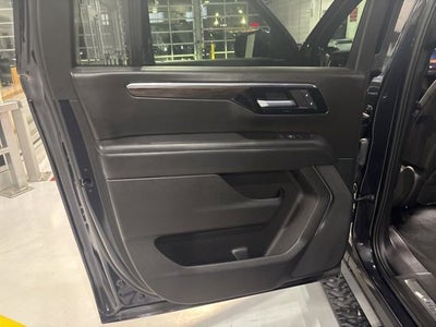 2025 Chevrolet Suburban Z71