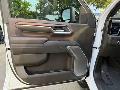 2024 GMC Sierra 3500 HD Denali