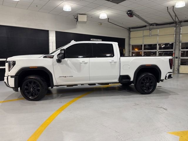 2025 GMC Sierra 2500 HD AT4