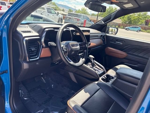 2023 GMC Canyon AT4