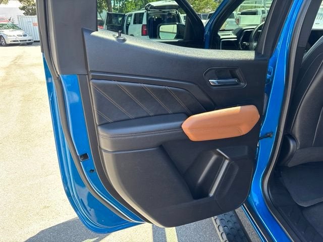 2023 GMC Canyon AT4