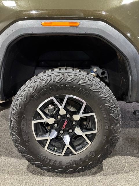 2024 GMC Canyon AT4X