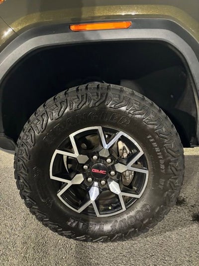 2024 GMC Canyon AT4X