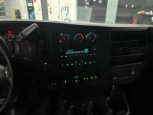 2023 GMC Savana Cargo 2500 RWD 2500 Extended Wheelbase Work Van