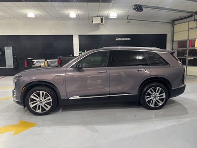 2026 Cadillac VISTIQ Luxury