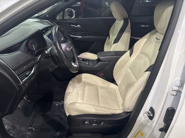 2020 Cadillac XT4 AWD Sport