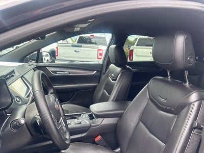 2024 Cadillac XT5 Luxury