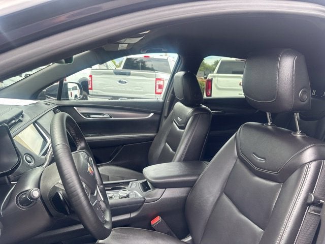 2024 Cadillac XT5 Luxury