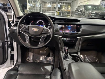 2017 Cadillac XT5 Luxury AWD
