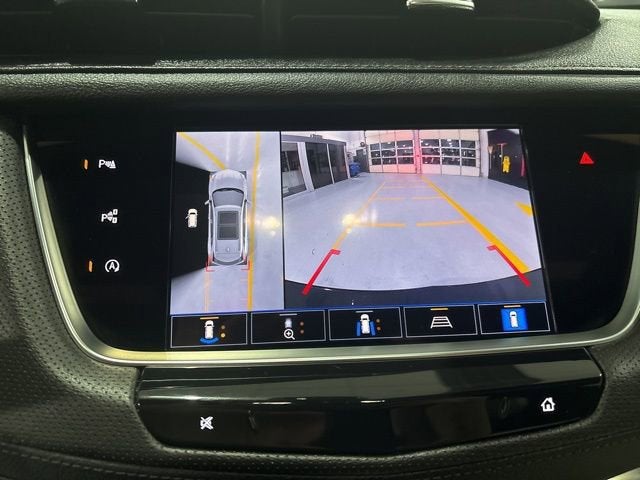 2025 Cadillac XT5 Sport