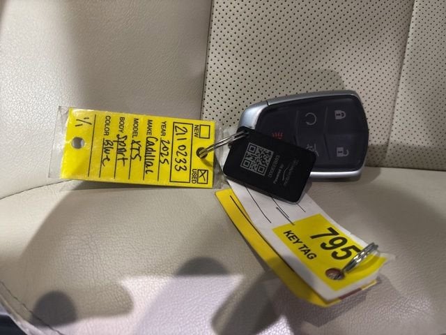 2025 Cadillac XT5 Sport