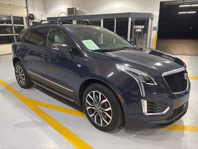 2025 Cadillac XT5 Sport