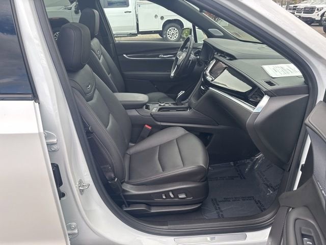 2025 Cadillac XT6 Sport