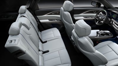 2025 Cadillac LYRIQ Luxury 2