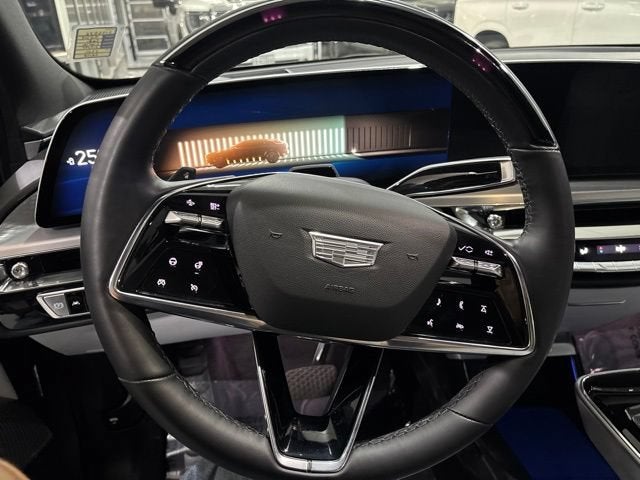 2024 Cadillac LYRIQ Luxury 3