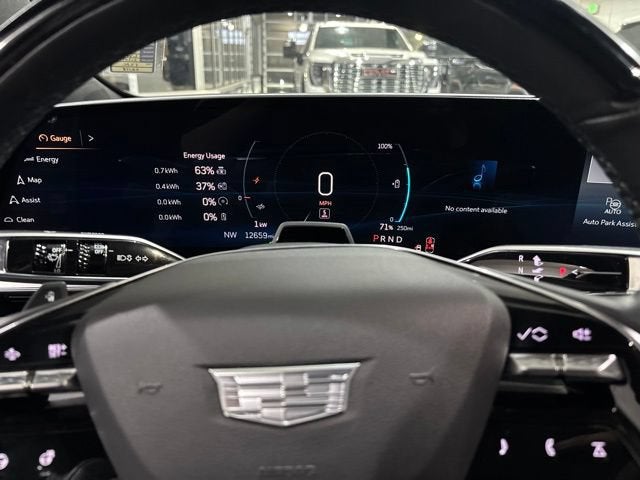 2024 Cadillac LYRIQ Luxury 3