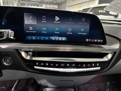 2024 Cadillac LYRIQ Luxury 3