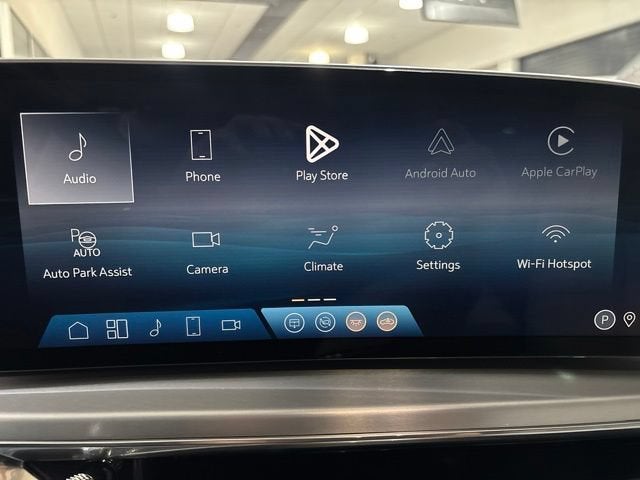 2024 Cadillac LYRIQ Luxury 3