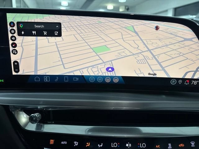2024 Cadillac LYRIQ Luxury 3