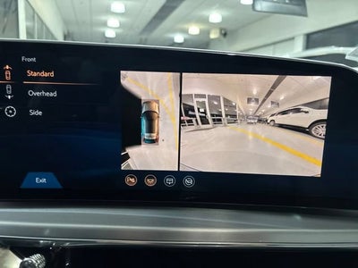2024 Cadillac LYRIQ Luxury 3