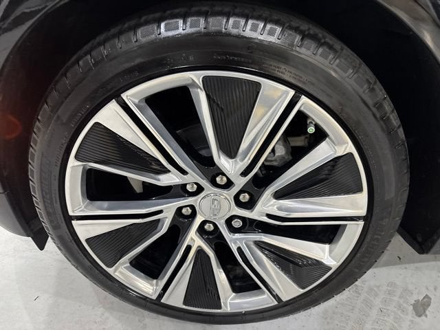 2024 Cadillac LYRIQ Luxury 3
