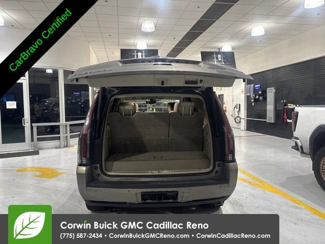 2018 Cadillac Escalade Standard