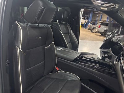 2022 Cadillac Escalade Sport