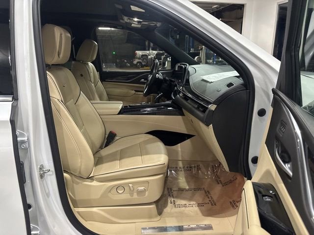 2023 Cadillac Escalade ESV Premium Luxury