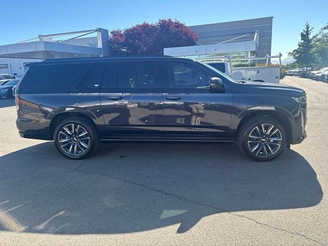 2023 Cadillac Escalade ESV Sport