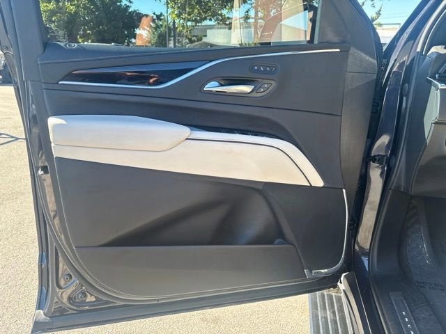 2023 Cadillac Escalade ESV Sport