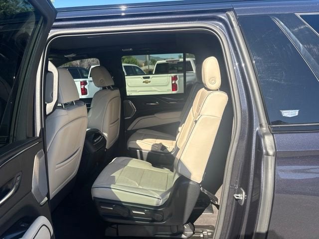 2023 Cadillac Escalade ESV Sport