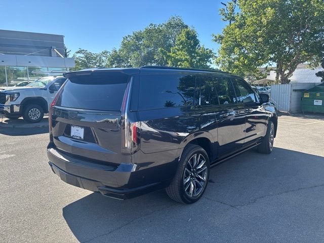 2023 Cadillac Escalade ESV Sport