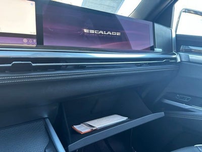 2025 Cadillac Escalade Premium Luxury