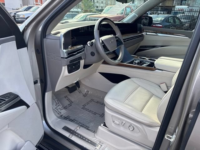 2025 Cadillac Escalade ESV Sport Platinum