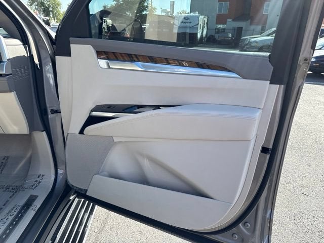 2025 Cadillac Escalade ESV Sport Platinum