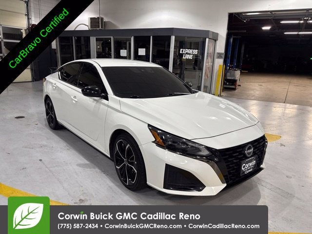2023 Nissan Altima SR FWD