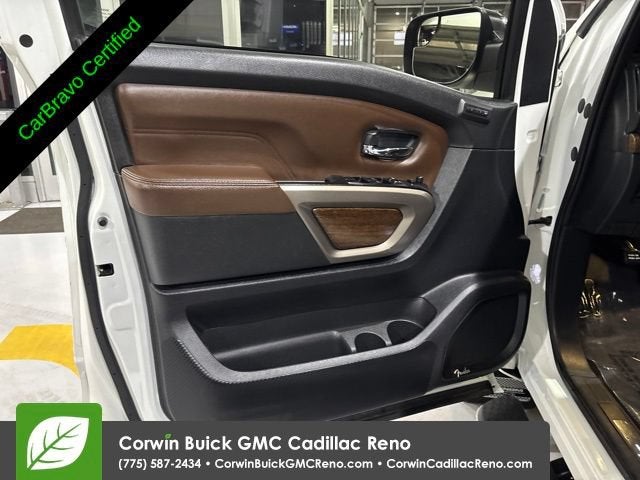 2023 Nissan TITAN Crew Cab Platinum Reserve 4x4