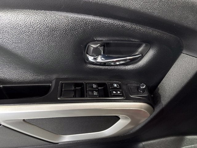 2021 Nissan TITAN Crew Cab SV 4x4