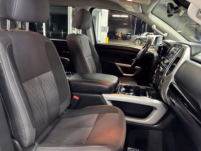2021 Nissan TITAN Crew Cab SV 4x4