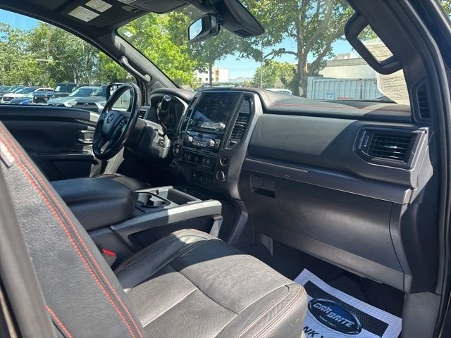 2021 Nissan TITAN Crew Cab PRO-4X 4x4
