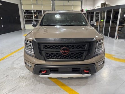 2023 Nissan TITAN Crew Cab PRO-4X 4x4