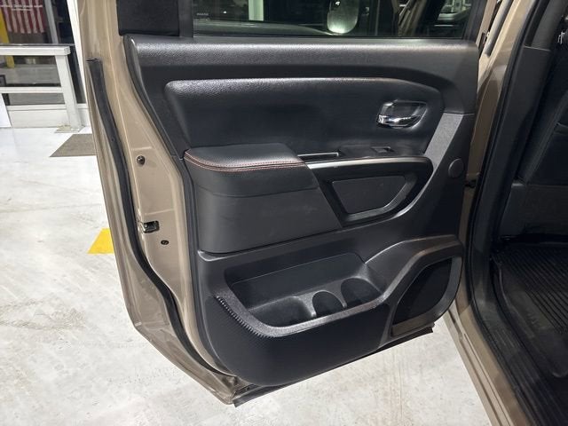 2023 Nissan TITAN Crew Cab PRO-4X 4x4